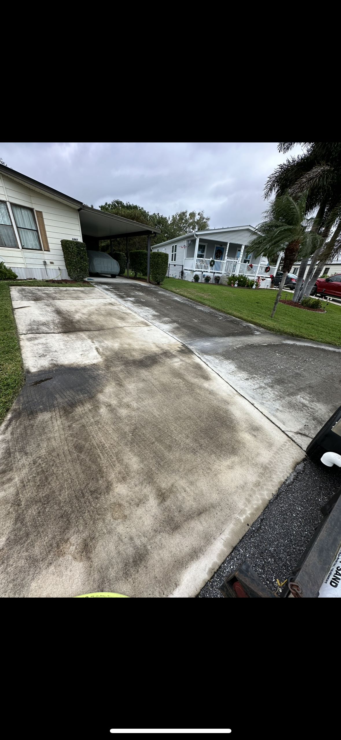 Complete driveway cleaning in Stuart Florida