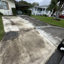 Complete-driveway-cleaning-in-Stuart-Florida 0